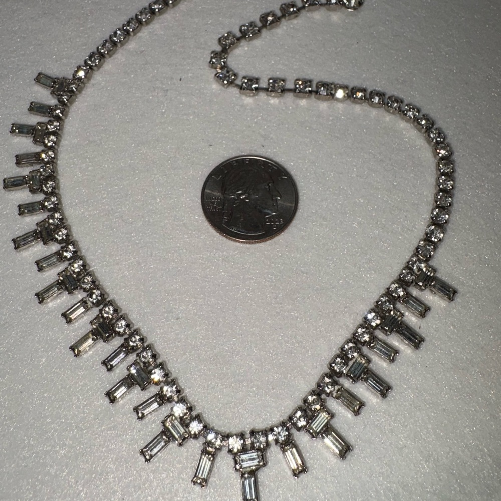 Vintage Rhinestone Necklace - Picture 4 of 8